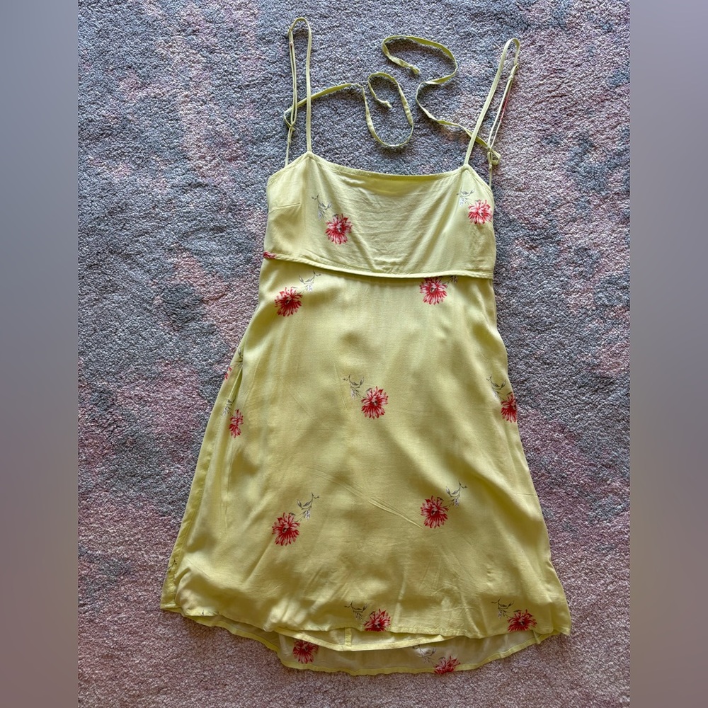 American Eagle Sun Dress Yellow-Green Floral Tie Back